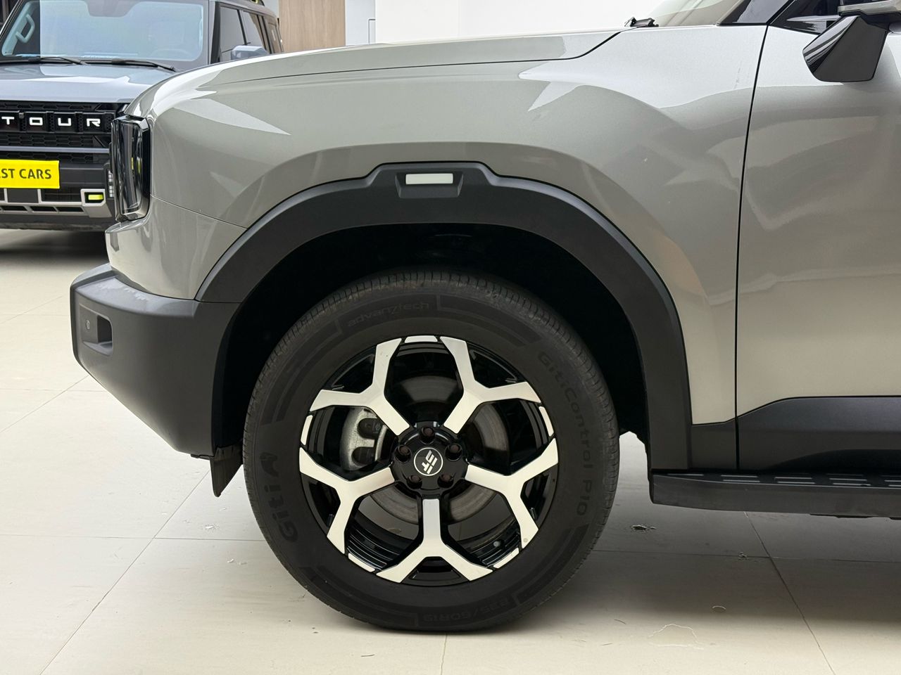 Car image 6