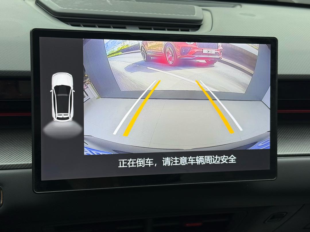 Car image 6
